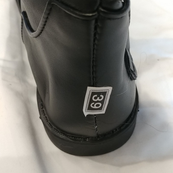 NWT Black Vegan Leather Boots - Picture 4 of 4